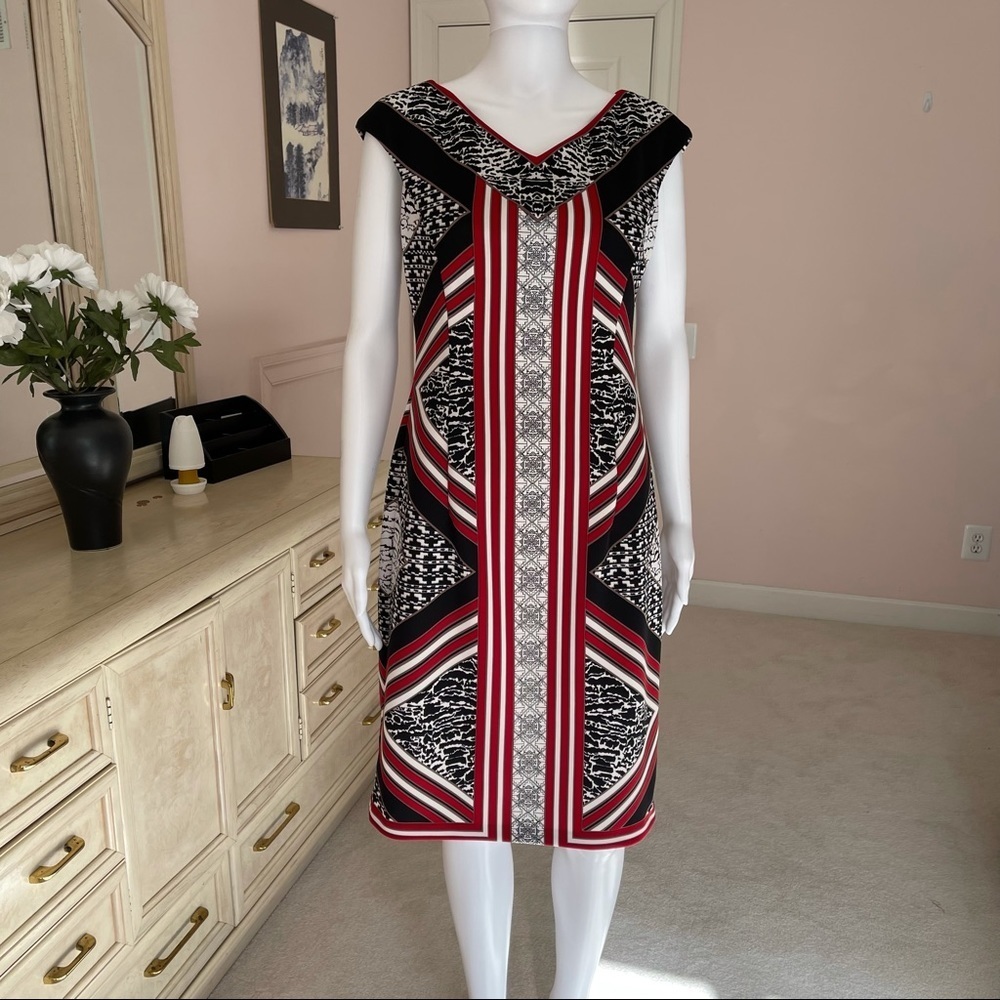 Maggy L Women’s Sleeveless V-neck Geometric Sheath  Midi Dress size 8 - Picture 6 of 14